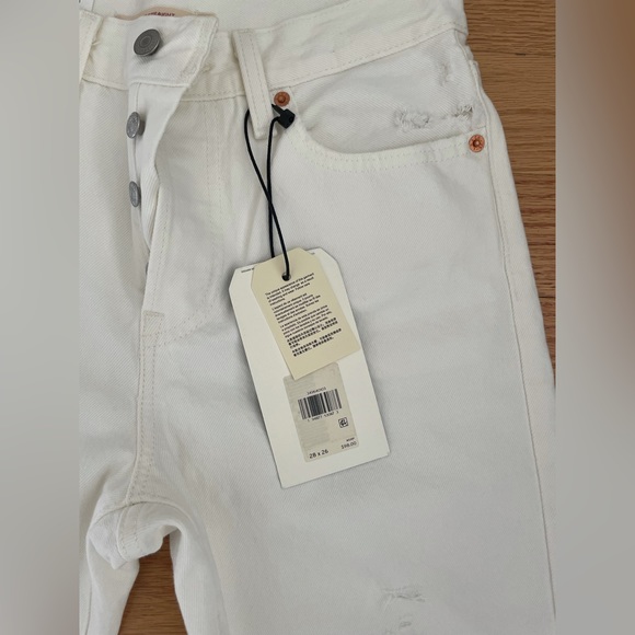 NWT Levi’s Wedgie Straight Women’s Jeans Cloud Bank 28w x 26l - Picture 2 of 6
